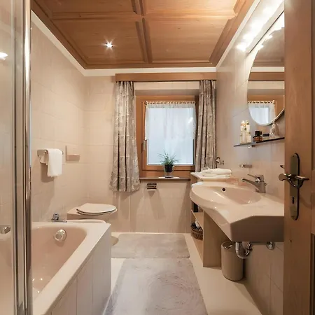 Holiday home Ciasa Ilda - Charming House 120 M2